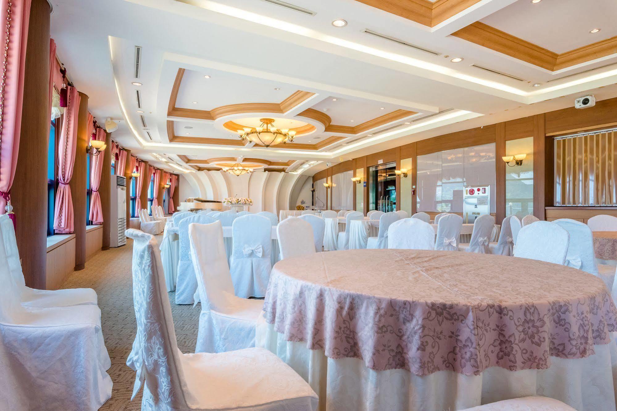 Hotel Homefourest Geoje Eksteriør bilde