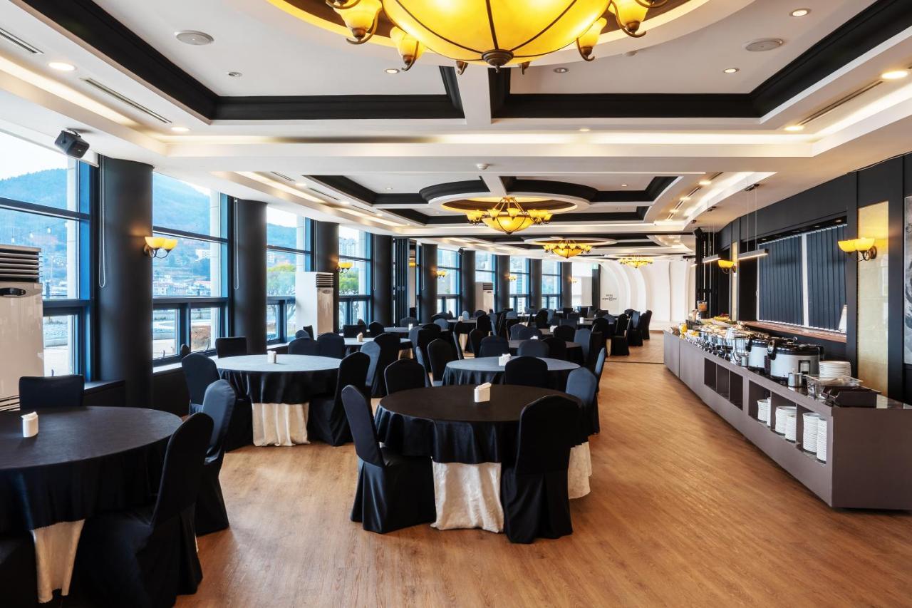 Hotel Homefourest Geoje Eksteriør bilde